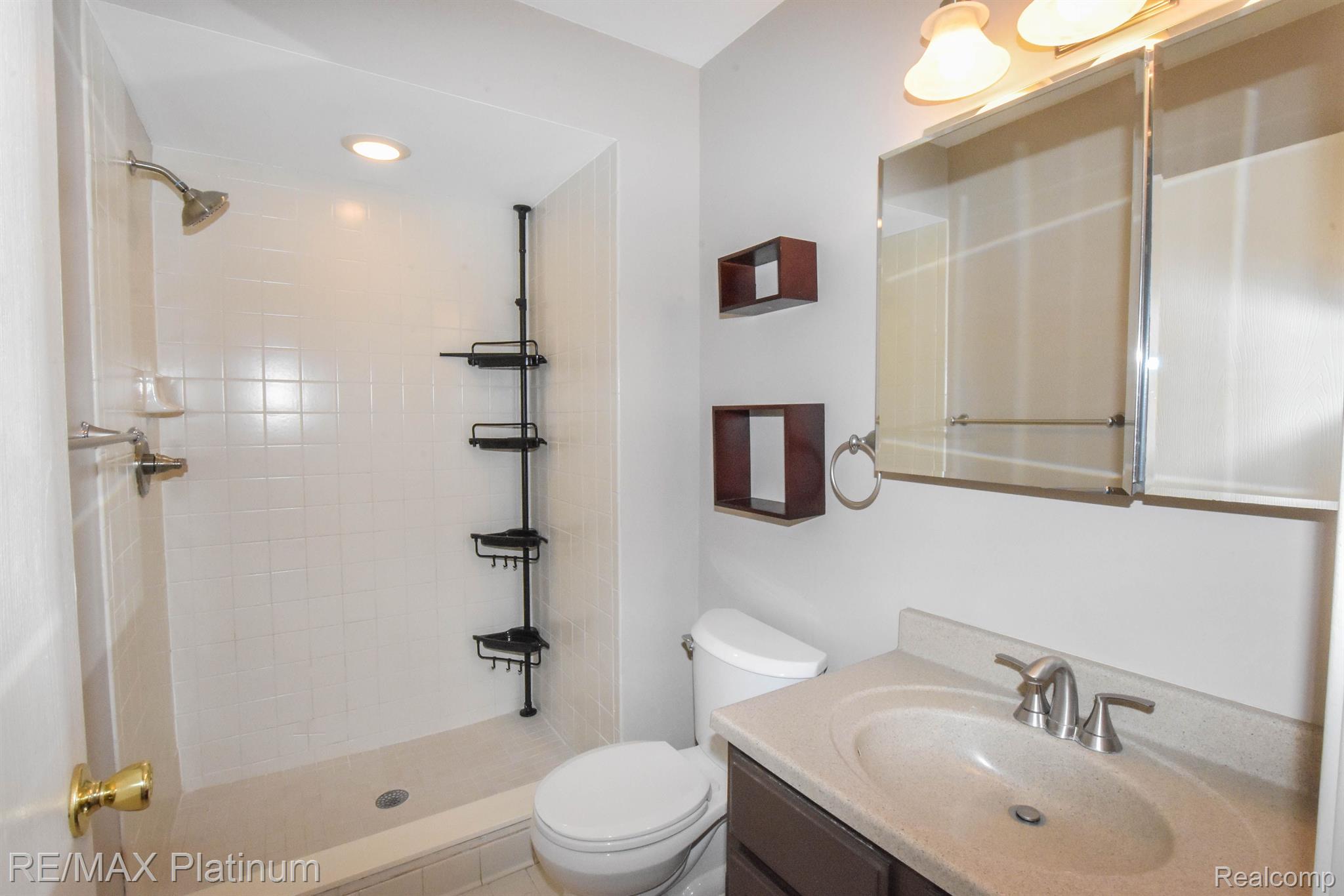 900 Ridge Court Brighton, MI 48116 - Photo 21 of 40 Gallery Image 21
