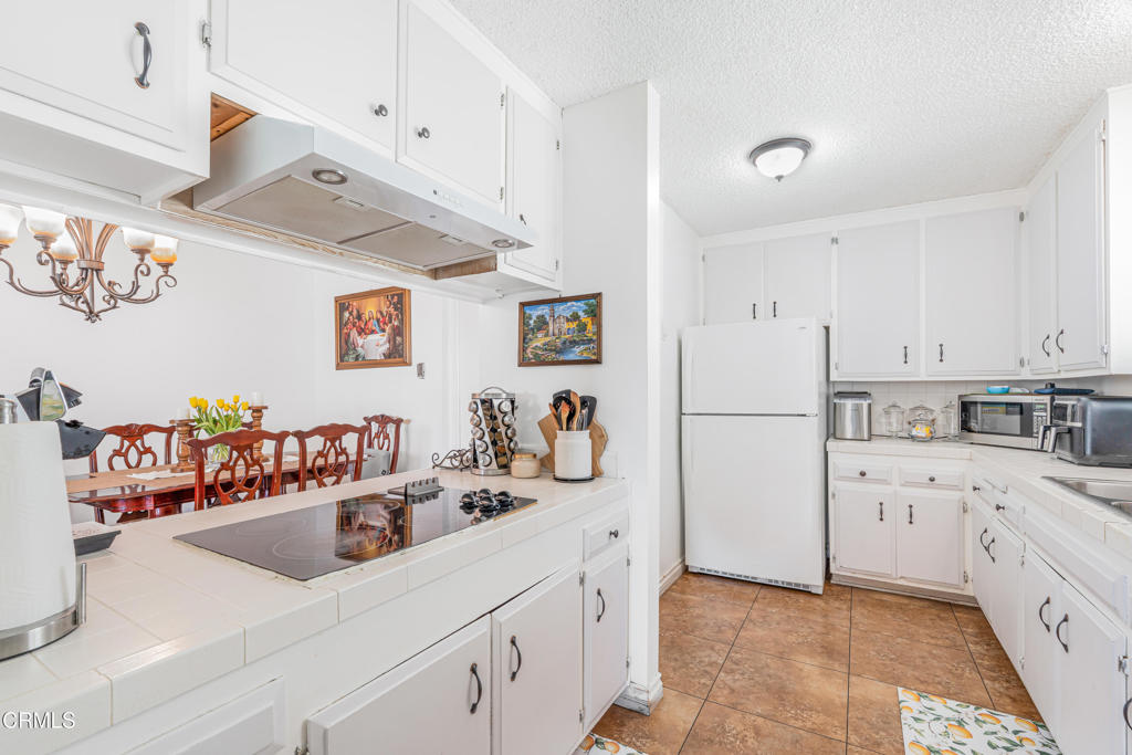 1331 Edgewood Way Oxnard, CA 93030 - Photo 17 of 40 17-DSC04548