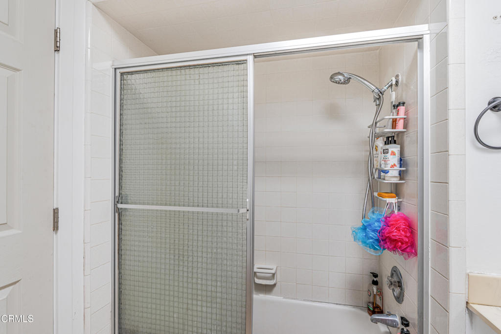1331 Edgewood Way Oxnard, CA 93030 - Photo 22 of 40 25-DSC04668
