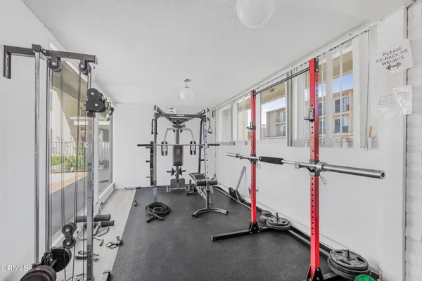 $450,000 | 1331 Edgewood Way, Oxnard, CA 93030