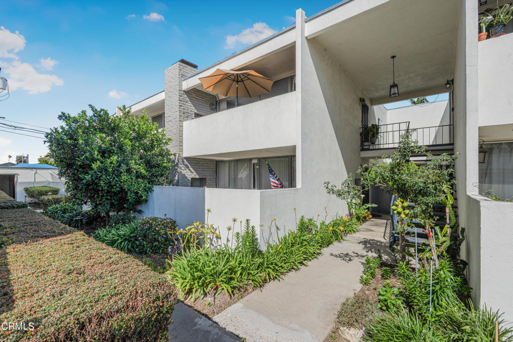 1331 Edgewood Way Oxnard, CA 93030 - Photo 5 of 40 46-DSC04925