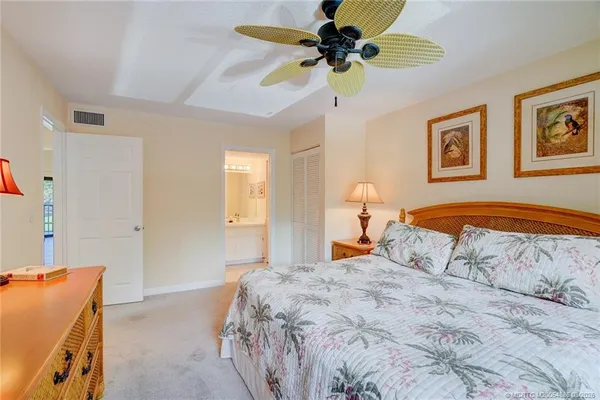 $8,000 | 271 Northeast Edgewater Drive, Unit 271, Jensen Beach, FL 34957