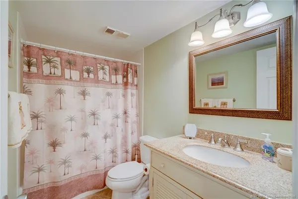$8,000 | 271 Northeast Edgewater Drive, Unit 271, Jensen Beach, FL 34957