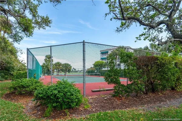 $8,000 | 271 Northeast Edgewater Drive, Unit 271, Jensen Beach, FL 34957
