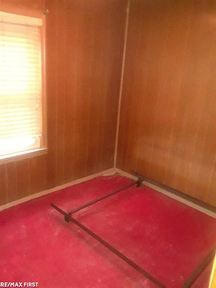 2058 Ridgemont Road Grosse Pointe Woods, MI 48236 - Photo 12 of 21