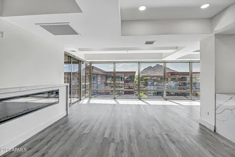 $1,650,000 | 7137 East Rancho Vista Drive, Unit 7008, Scottsdale, AZ 85251
