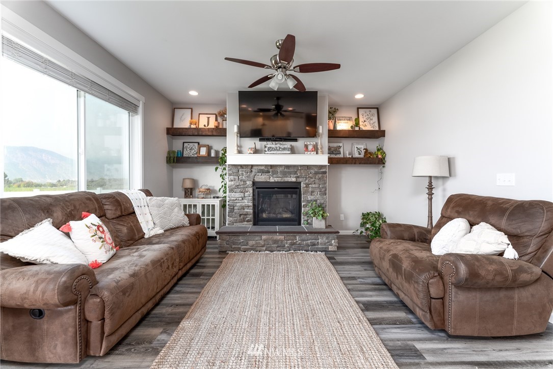 141 Summer Breeze Road Manson, WA 98831 - Photo 13 of 40 Gallery Image 13