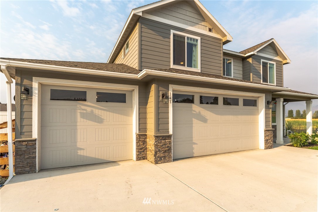141 Summer Breeze Road Manson, WA 98831 - Photo 3 of 40 Gallery Image 3