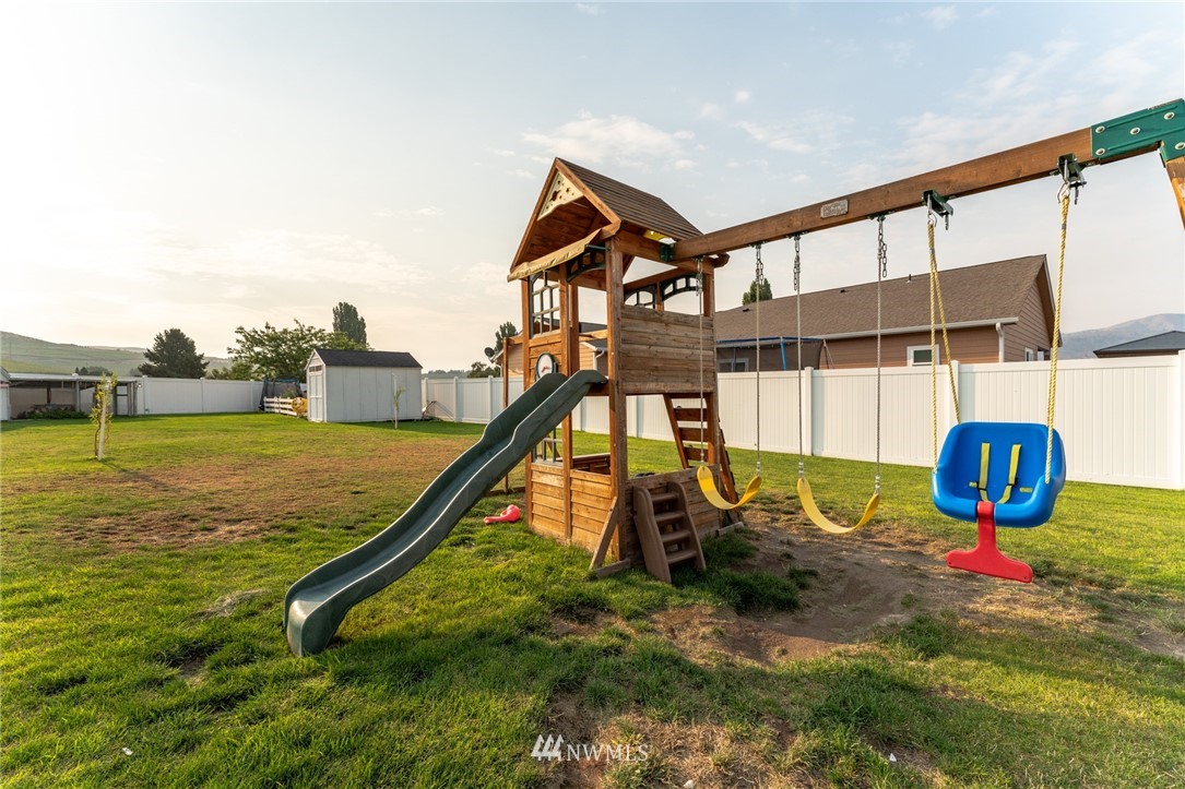 141 Summer Breeze Road Manson, WA 98831 - Photo 23 of 40 Gallery Image 23