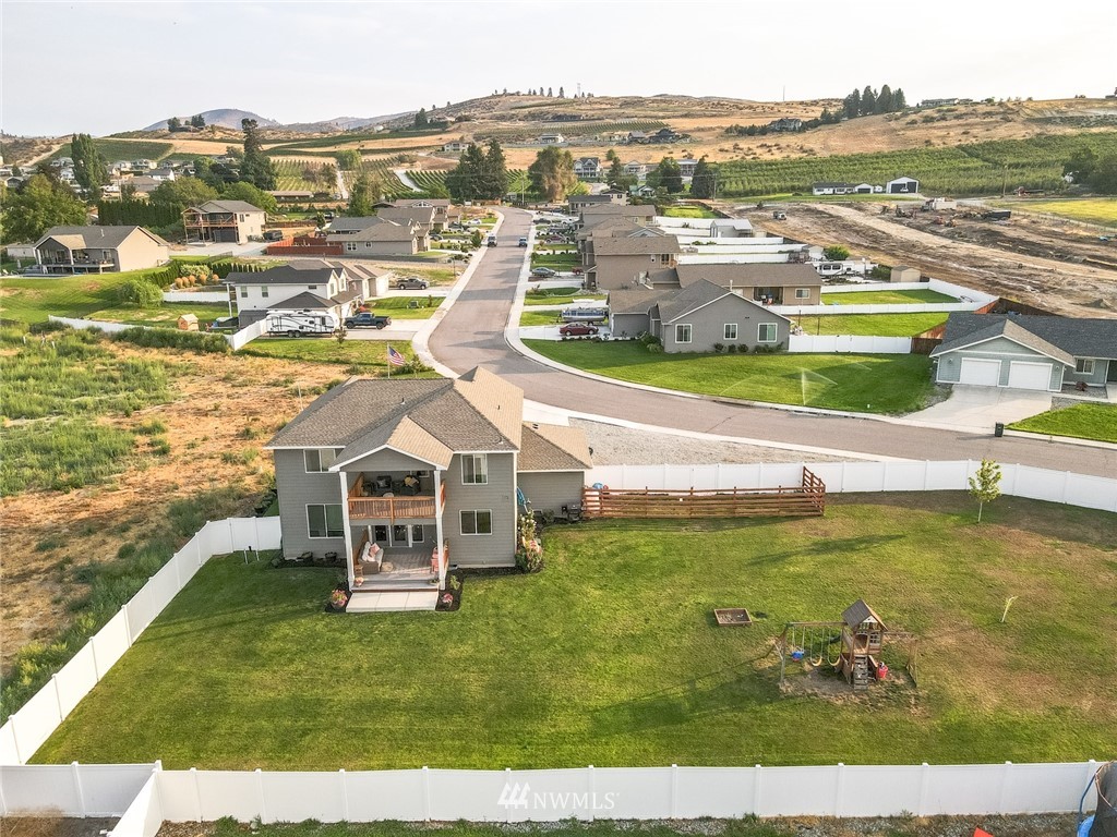 141 Summer Breeze Road Manson, WA 98831 - Photo 8 of 40 Gallery Image 8