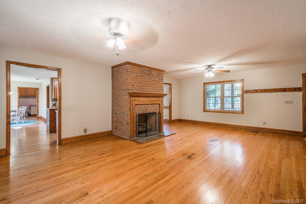 11100 McCoy Road Huntersville, NC 28078 - Photo 7 of 24 Gallery Image 7