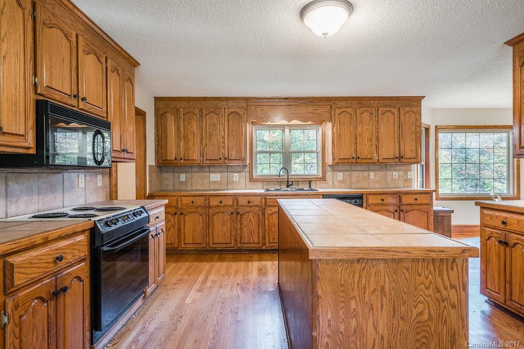 11100 McCoy Road Huntersville, NC 28078 - Photo 9 of 24 Gallery Image 9