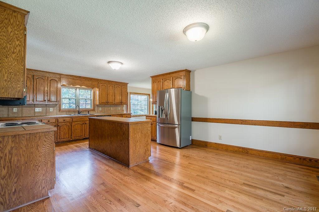 11100 McCoy Road Huntersville, NC 28078 - Photo 10 of 24 Gallery Image 10