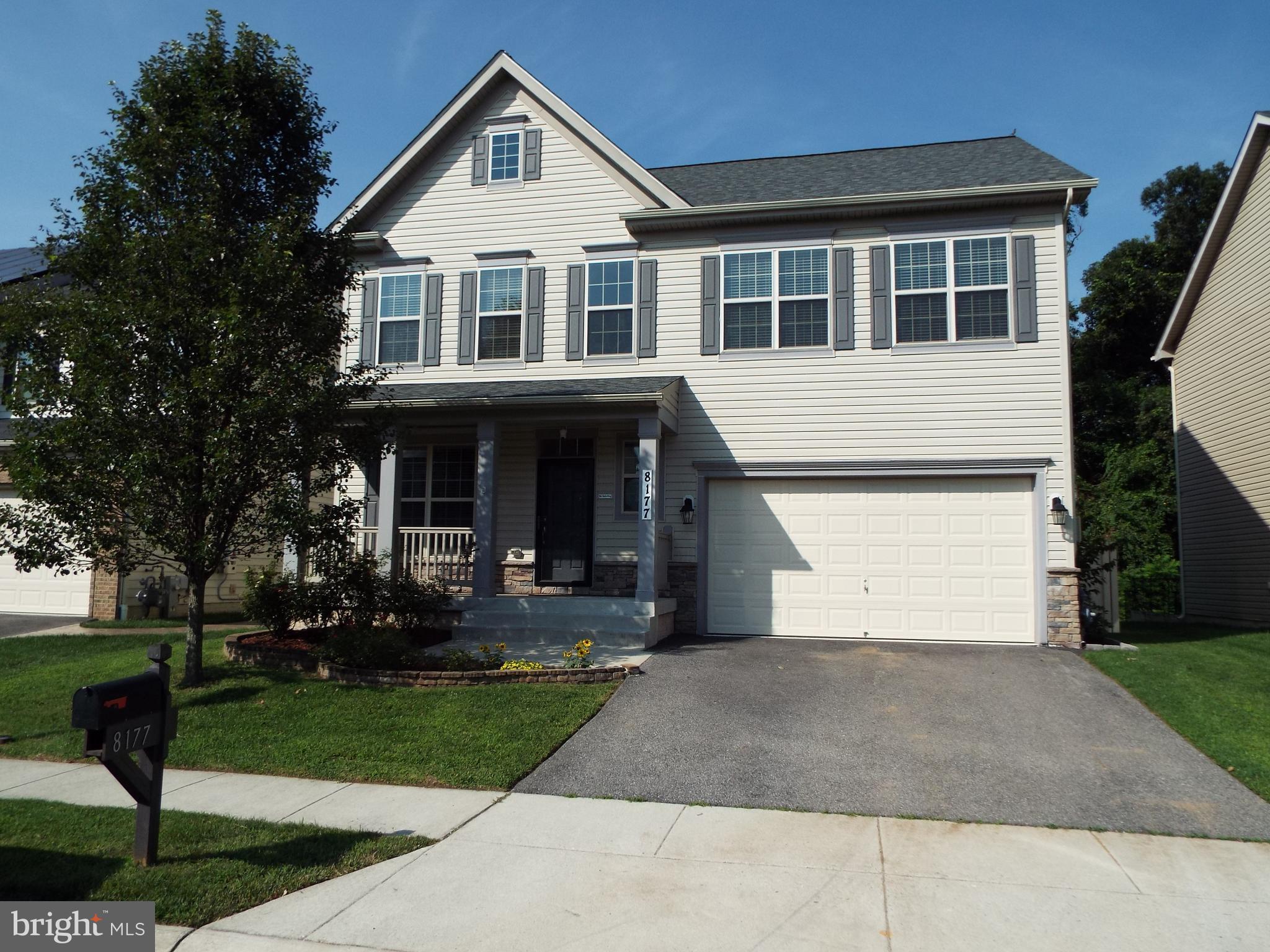 Beautiful DR Horton Colonial on Peaceful Lot
