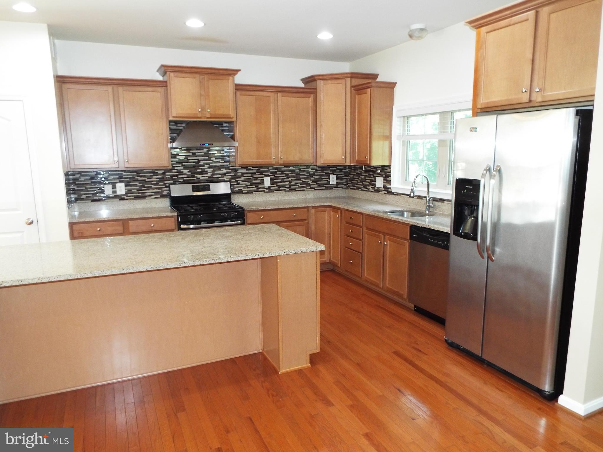 8177 Ridgely Loop Severn, MD 21144 - Photo 10 of 44 Gallery Image 10
