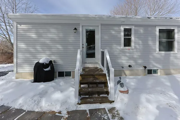 $734,900 | 16 Town Neck Road, Sandwich, MA 02563
