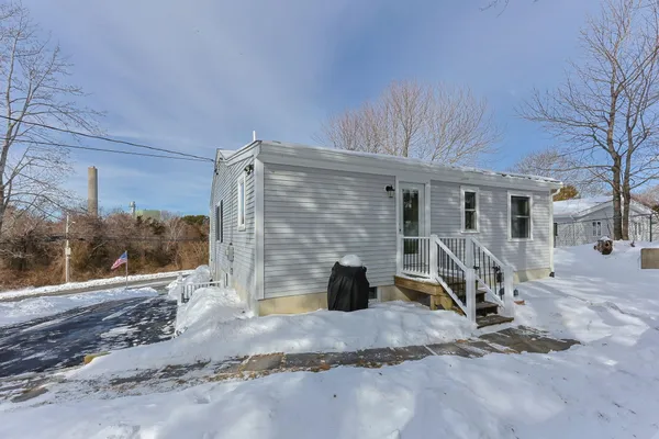 $734,900 | 16 Town Neck Road, Sandwich, MA 02563