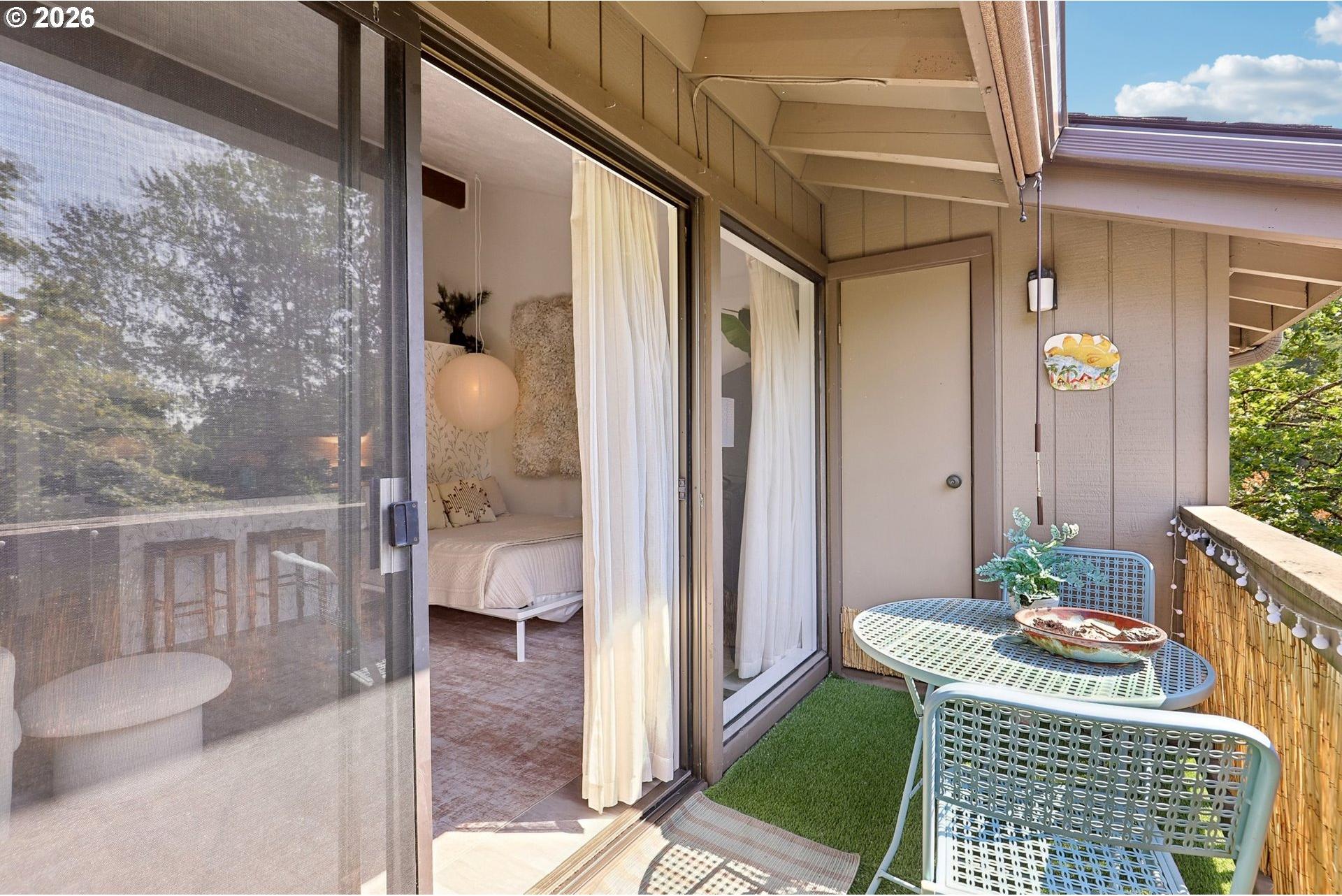 7726 Southwest Barnes Road, Unit B Portland, OR 97225 - Photo 28 of 31 Gallery Image 28
