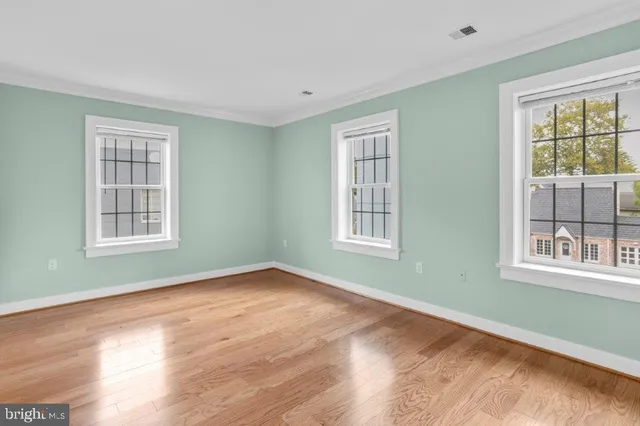 $2,600 | 117 East Dover Street, Unit 208, Easton, MD 21601