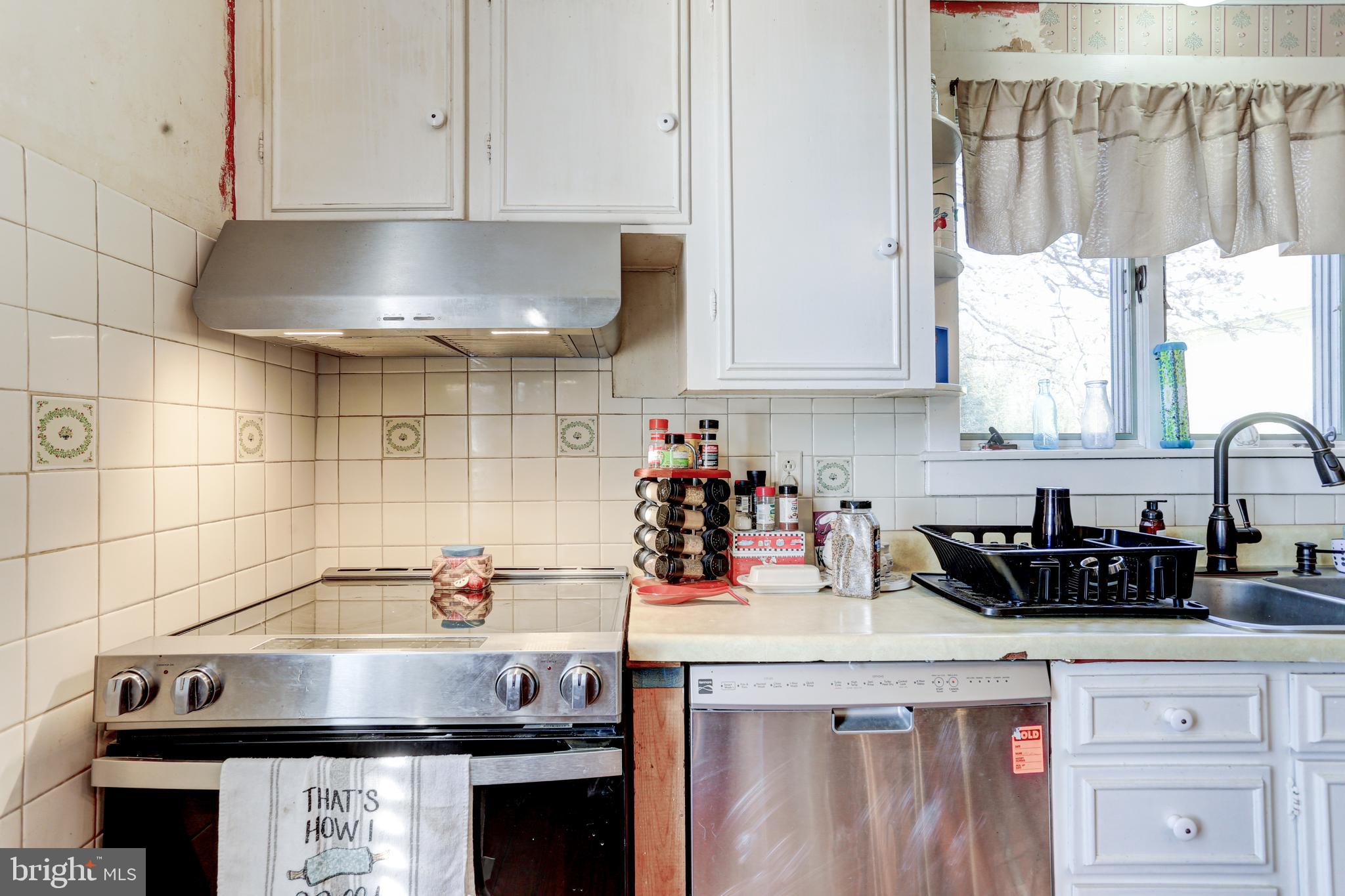4500 Jolly Acres Road White Hall, MD 21161 - Photo 12 of 81 Stainless appliances