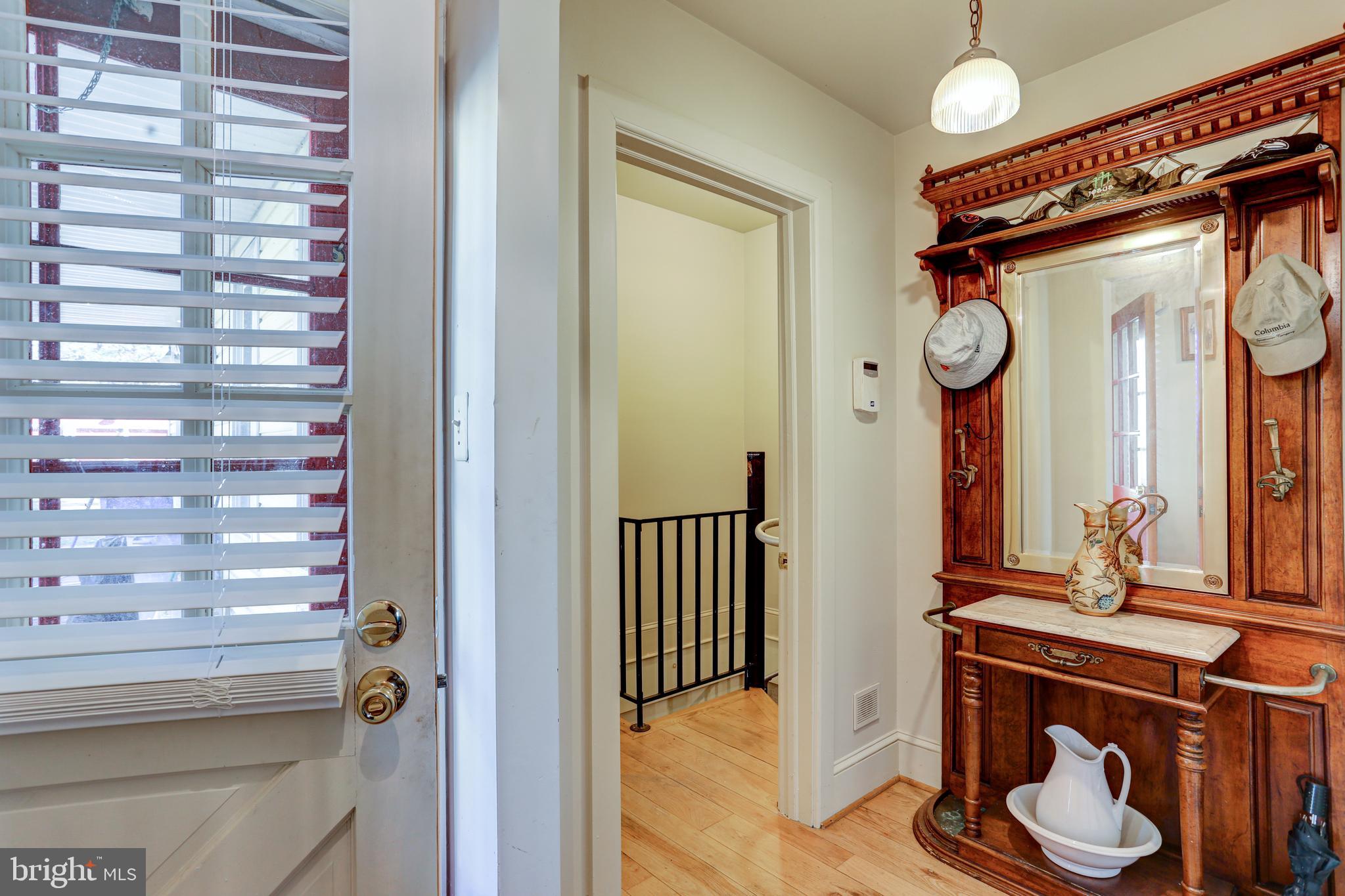 4500 Jolly Acres Road White Hall, MD 21161 - Photo 15 of 81 Rear mud room w/easy access to guest suite
