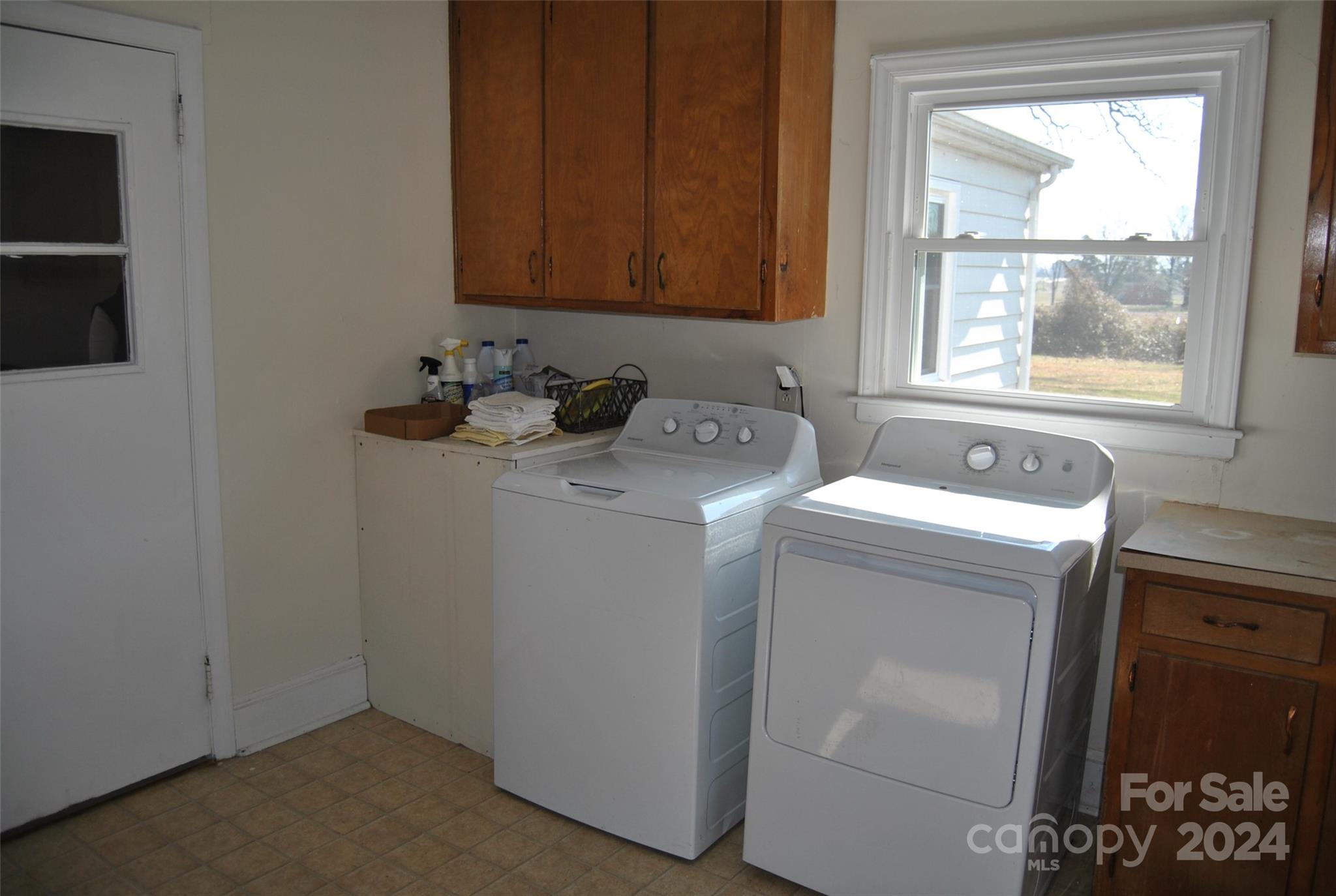 2122 Old Pageland Monroe Road Monroe, NC 28112 - Photo 14 of 24 a utility room with dryer and washer