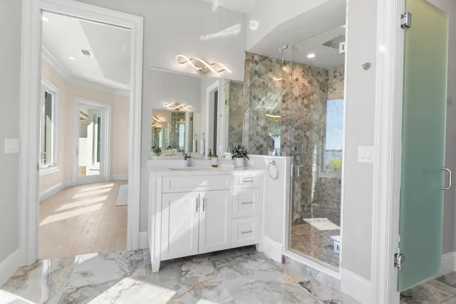 $6,300,000 | 526 Point Lane, Vero Beach, FL 32963
