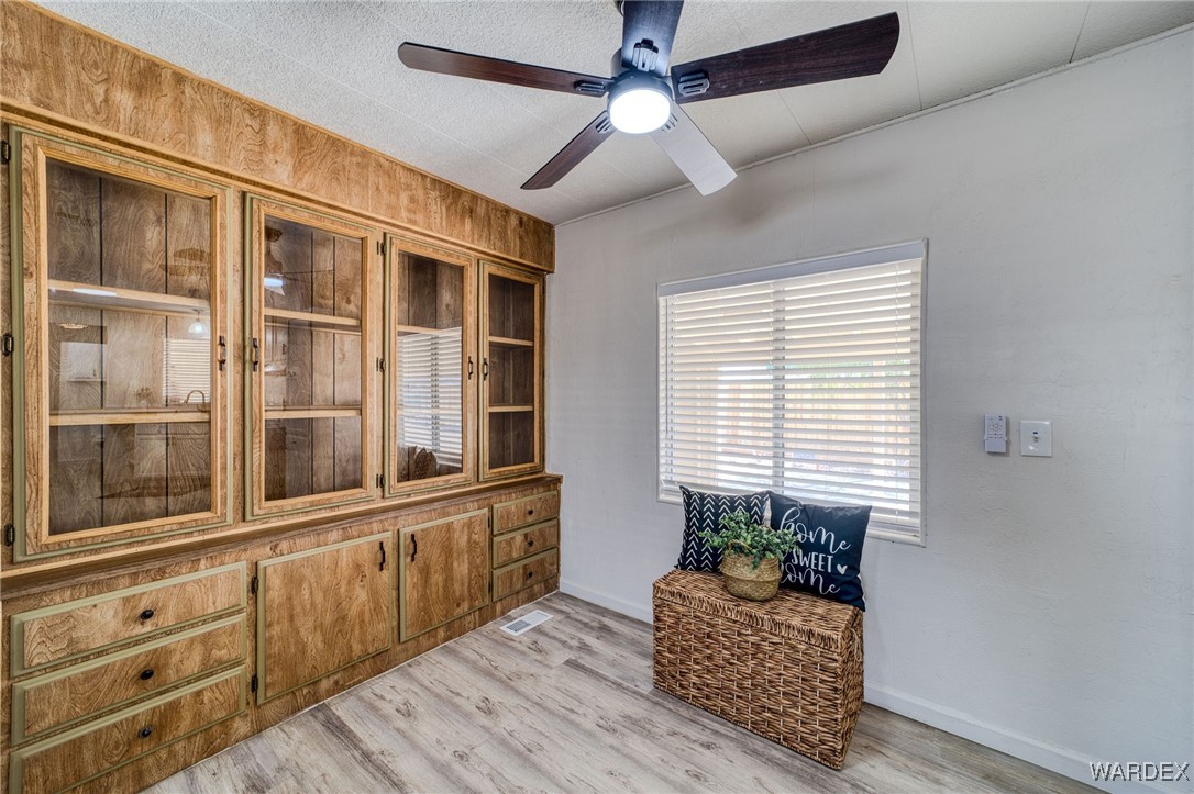 5666 Pasadena Road Fort Mohave, AZ 86426 - Photo 18 of 71 Sitting Room