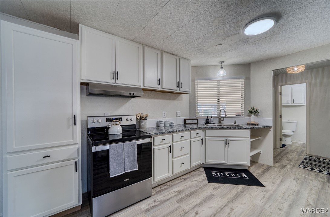 5666 Pasadena Road Fort Mohave, AZ 86426 - Photo 22 of 71 Kitchen