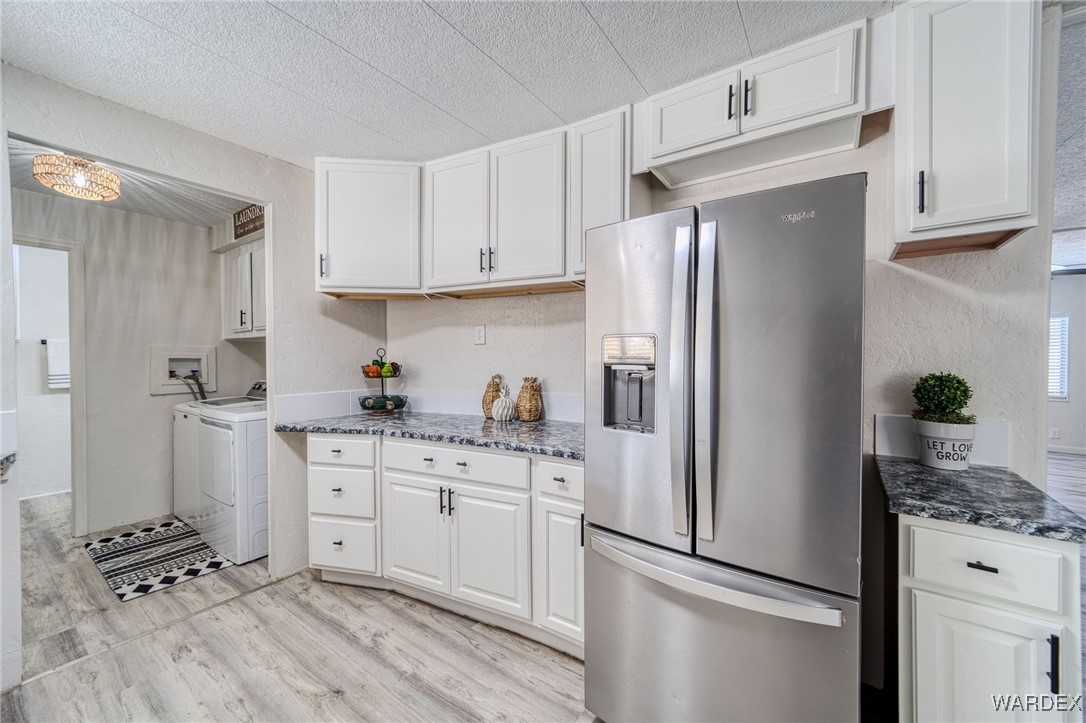 5666 Pasadena Road Fort Mohave, AZ 86426 - Photo 23 of 71 Kitchen