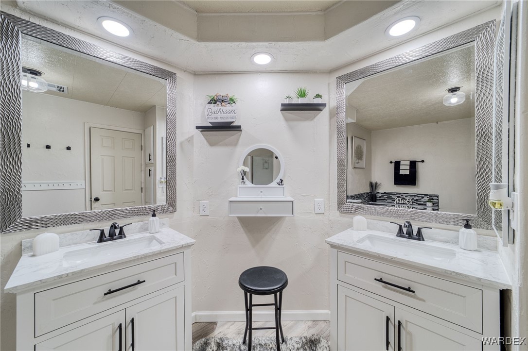5666 Pasadena Road Fort Mohave, AZ 86426 - Photo 47 of 71 Bathroom