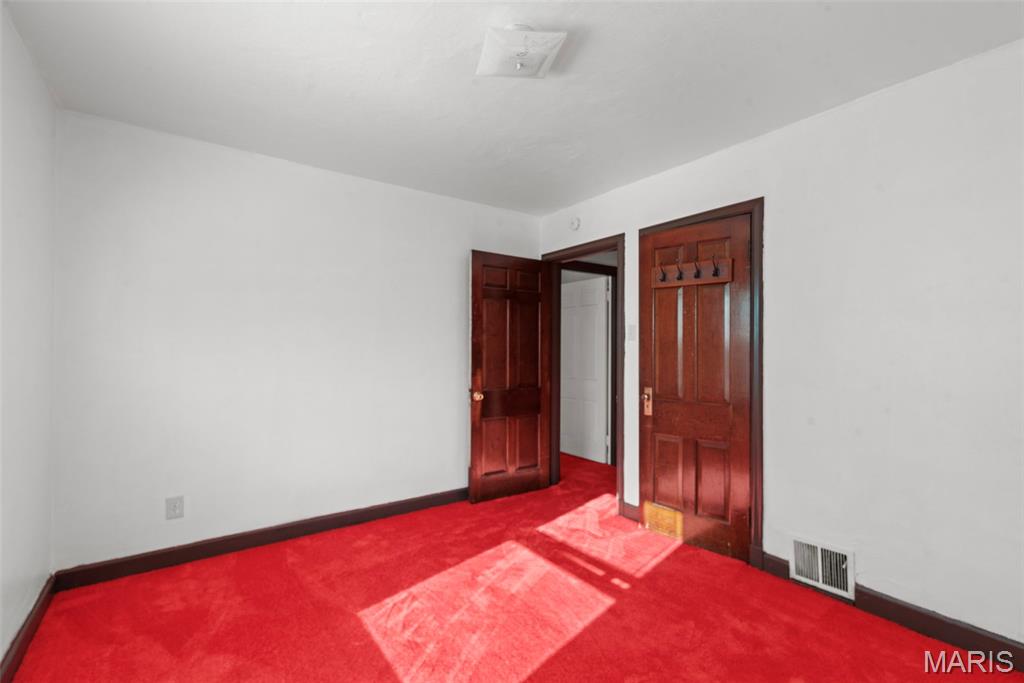 1825 South New Florissant Road Florissant, MO 63031 - Photo 15 of 28