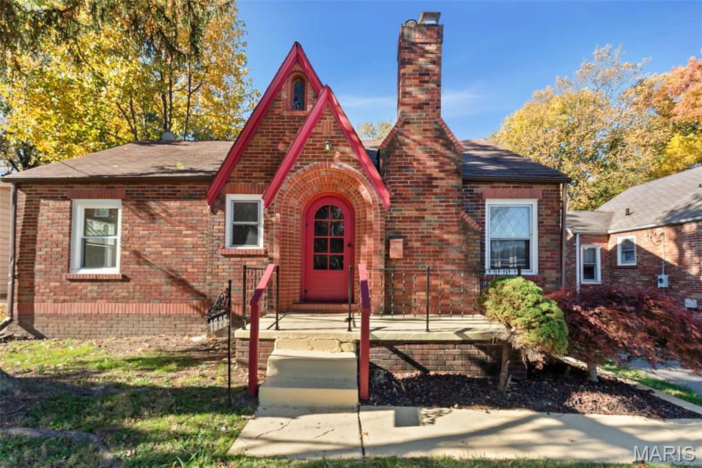 1825 South New Florissant Road Florissant, MO 63031 - Photo 2 of 28