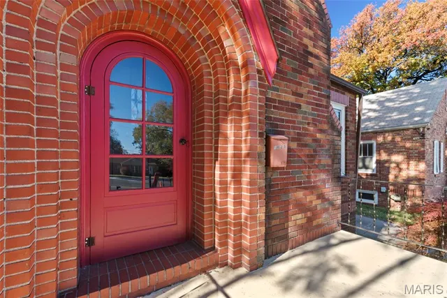 $125,000 | 1825 South New Florissant Road, Florissant, MO 63031