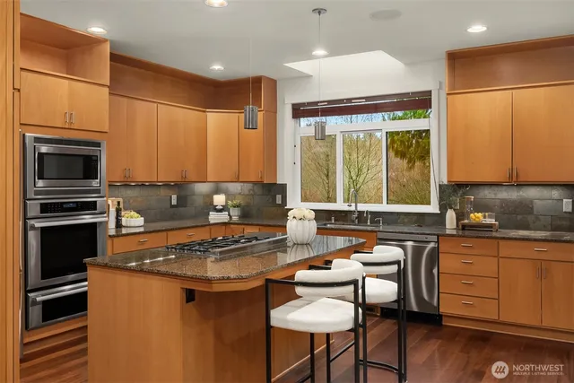 $1,744,000 | 10702 35th Avenue Northeast, Seattle, WA 98125