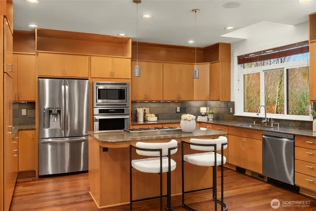 $1,744,000 | 10702 35th Avenue Northeast, Seattle, WA 98125