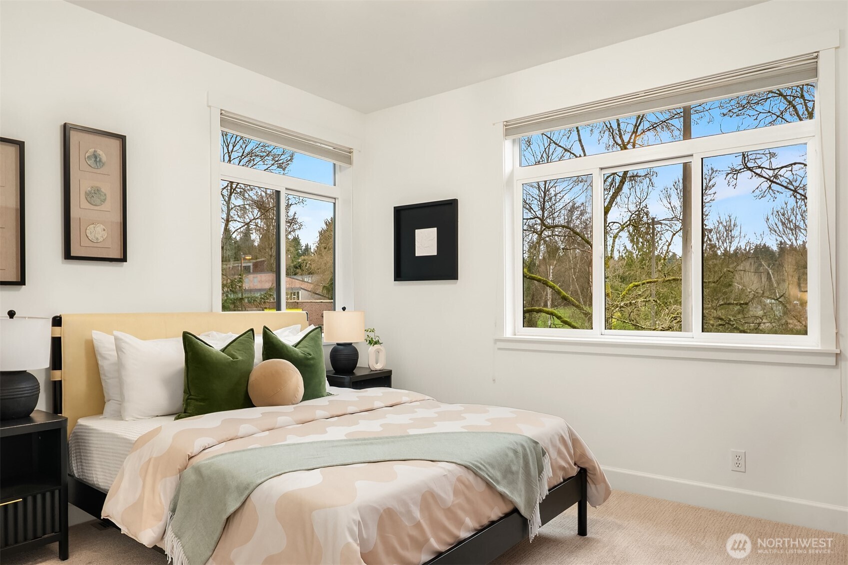 10702 35th Avenue Northeast Seattle, WA 98125 - Photo 20 of 40