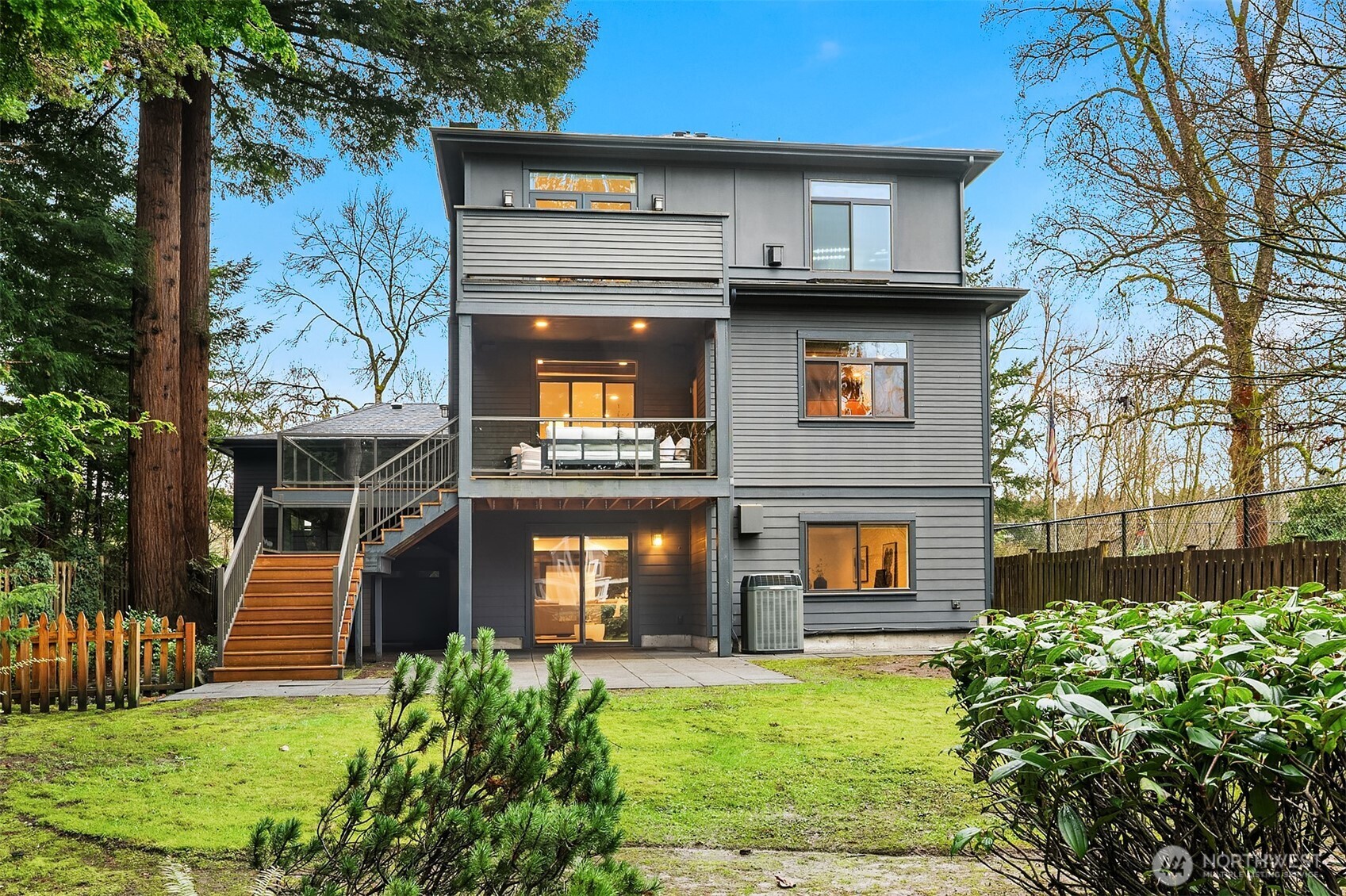 10702 35th Avenue Northeast Seattle, WA 98125 - Photo 40 of 40