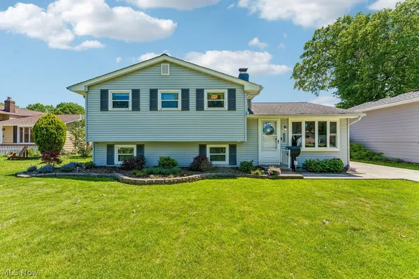 $321,000 | 24933 Antler Drive, North Olmsted, OH 44070