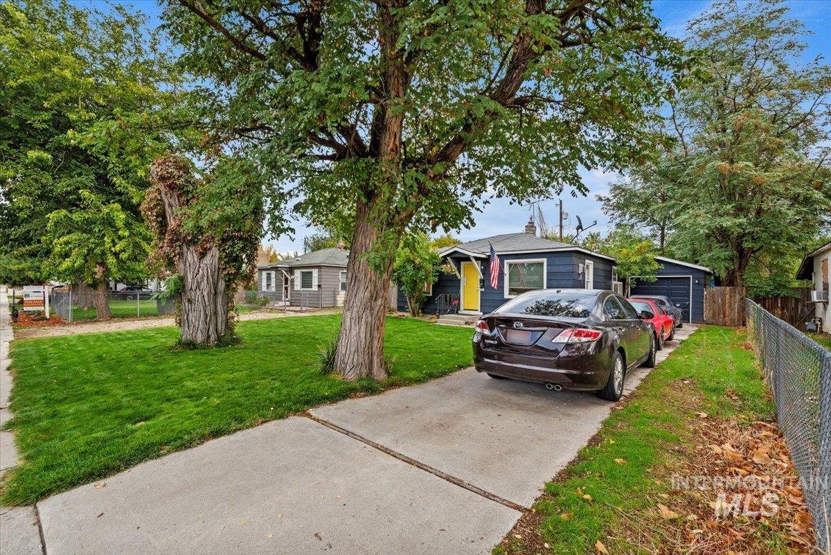 1908 South Atlantic Street Boise, ID 83705 - Photo 4 of 18 View of front of house featuring an outdoor structure and a garage