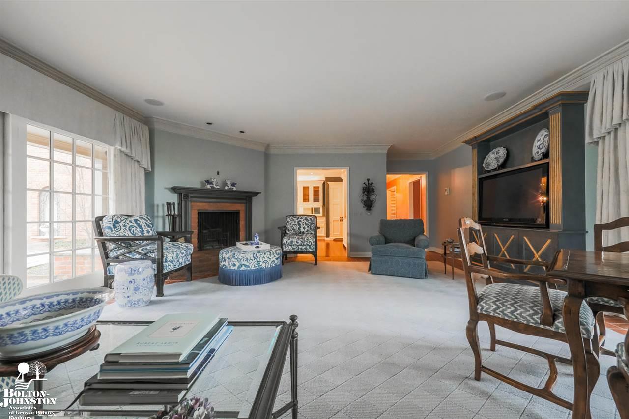 415 Lake Shore Road Grosse Pointe Farms, MI 48236 - Photo 19 of 41