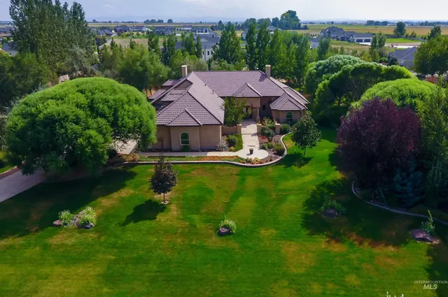 $1,025,000 | 3349 East 4050 North, Twin Falls, ID 83301