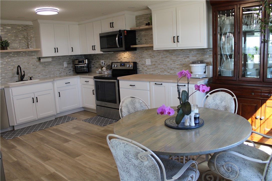 1529 East 2300 North Road Findlay, IL 62534 - Photo 5 of 27 Gallery Image 5