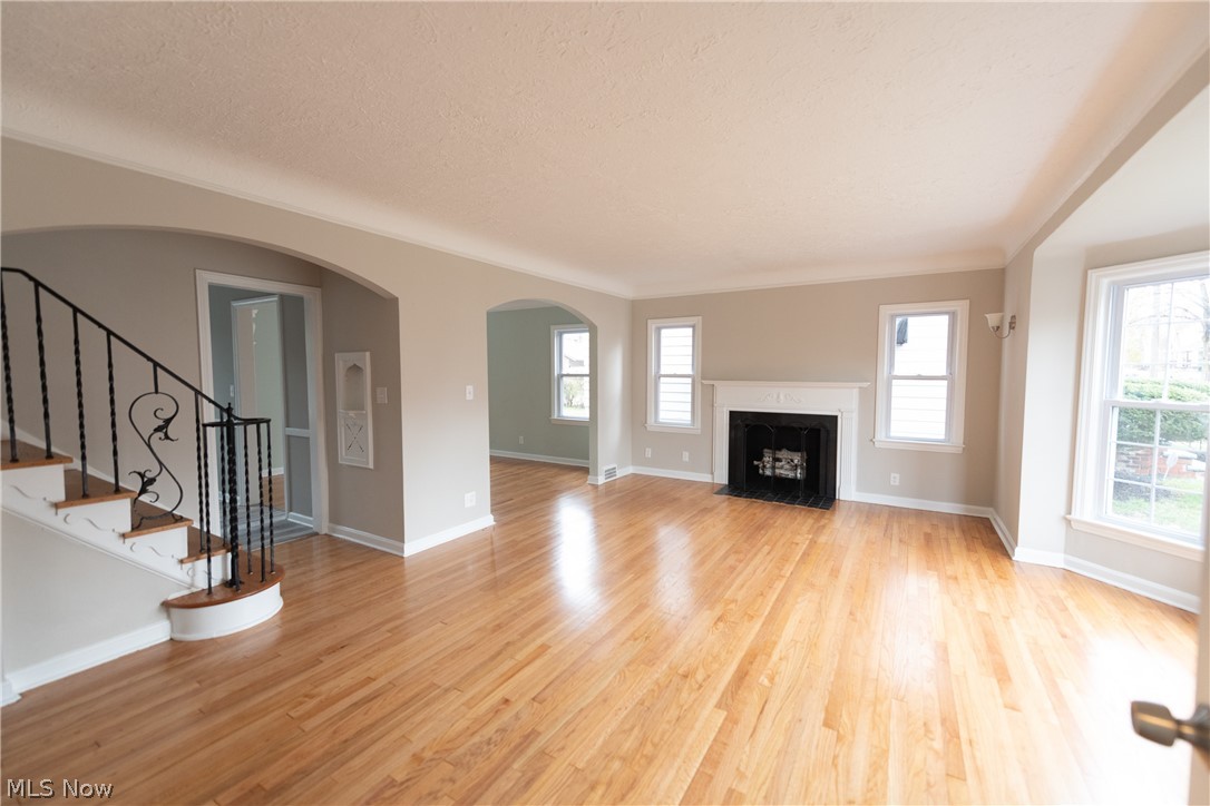 3551 Cedarbrook Road Cleveland, OH 44118 - Photo 5 of 35