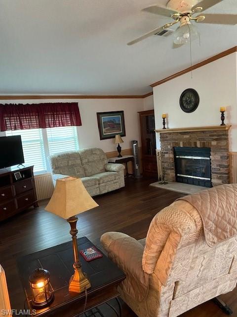 298 Riverwood Road Naples, FL 34114 - Photo 11 of 39 a living room with furniture and a flat screen tv