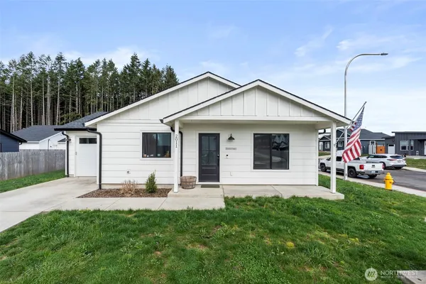 $369,000 | 2011 Apple Road, Winlock, WA 98596
