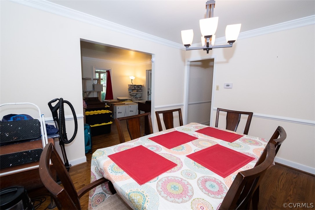 7110 Barkbridge Road Chesterfield, VA 23832 - Photo 14 of 34 a view of a dining room with furniture