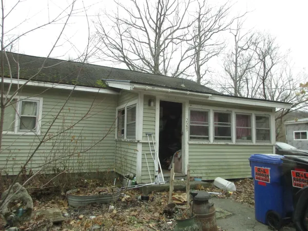 $275,000 | 229 Pine Lane, Salisbury, VT 05769