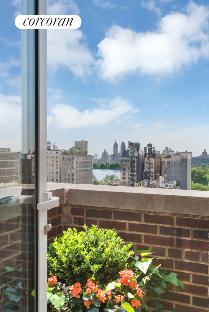 1220 Park Avenue, Unit 13D Manhattan, NY 10128 - Photo 5 of 19 a view of a city
