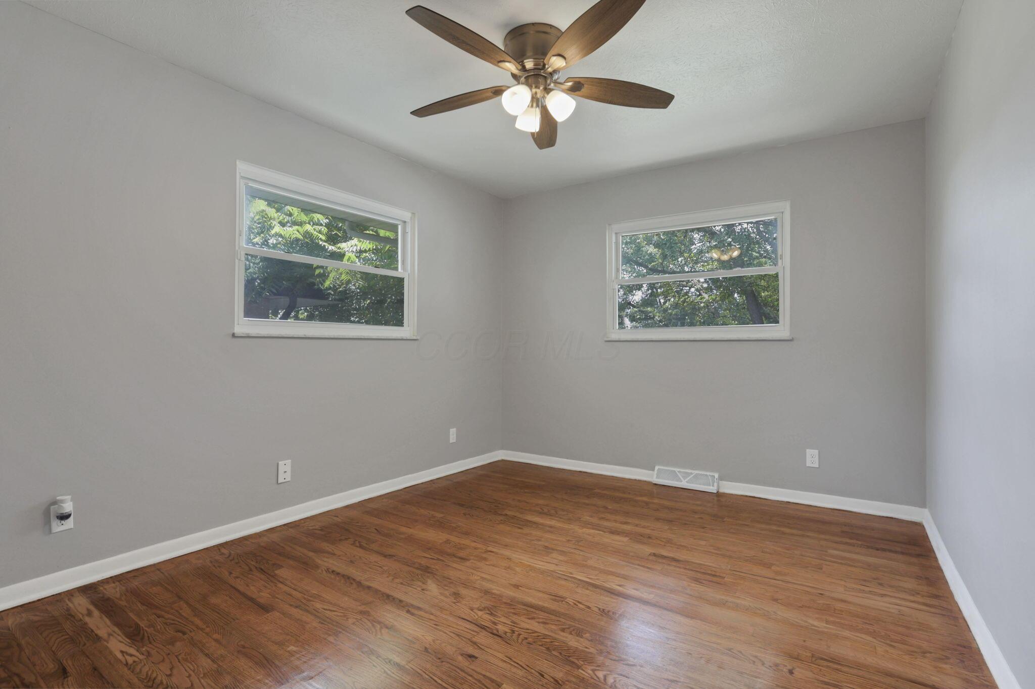 1698 Woodcrest Road Columbus, OH 43232 - Photo 21 of 51 21-web-or-mls-0D3A2322